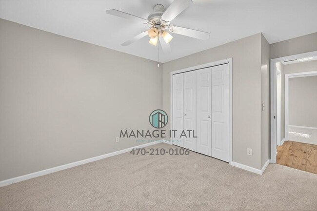 Building Photo - Meticulously maintained 3 Bedroom ranch ho...