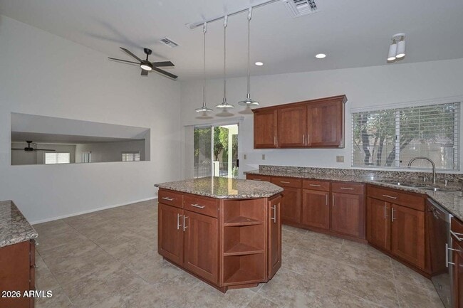 Building Photo - 7629 W Kristal Way