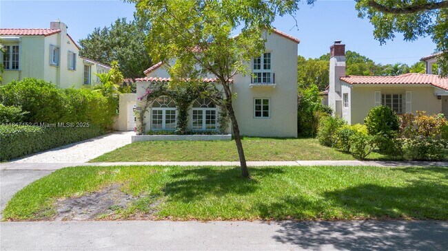 Building Photo - 604 Alcazar Ave