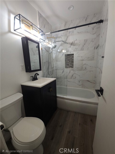 Building Photo - 17423 Burbank Blvd