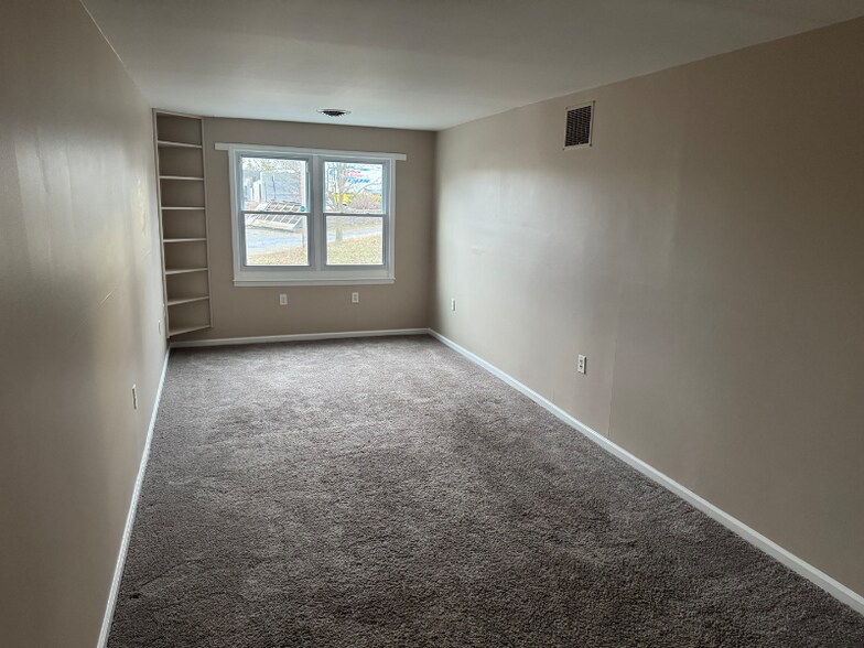 Building Photo - 277 Specks Run Rd