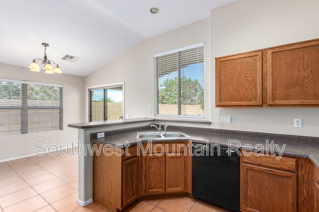 Building Photo - 33411 N Stone Ridge Dr