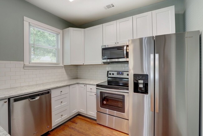 Building Photo - Completely Renovated - Three Bedroom, Two ...