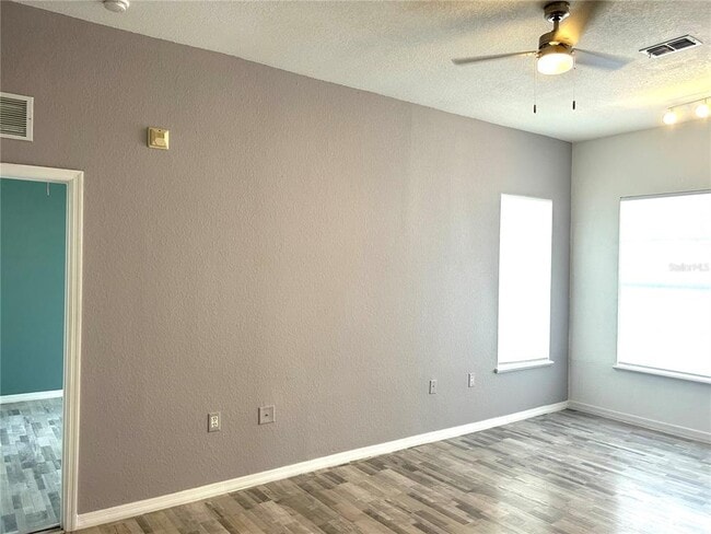 Building Photo - 6137 Metrowest Blvd