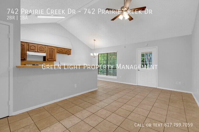 Building Photo - 742 Prairie Creek Dr