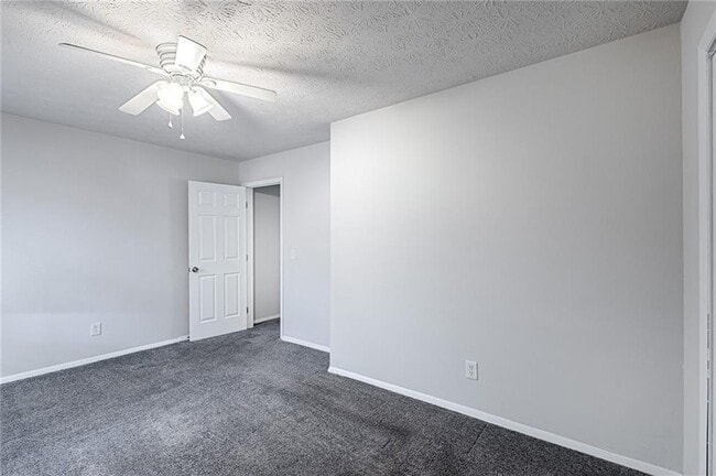 Building Photo - 5740 Old Gordon Rd