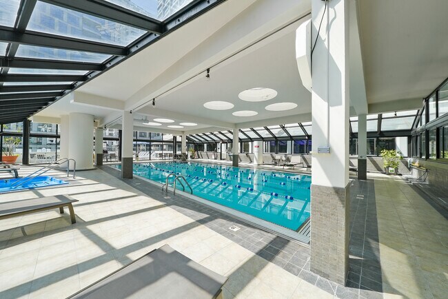 Building Photo - 405 N Wabash Ave