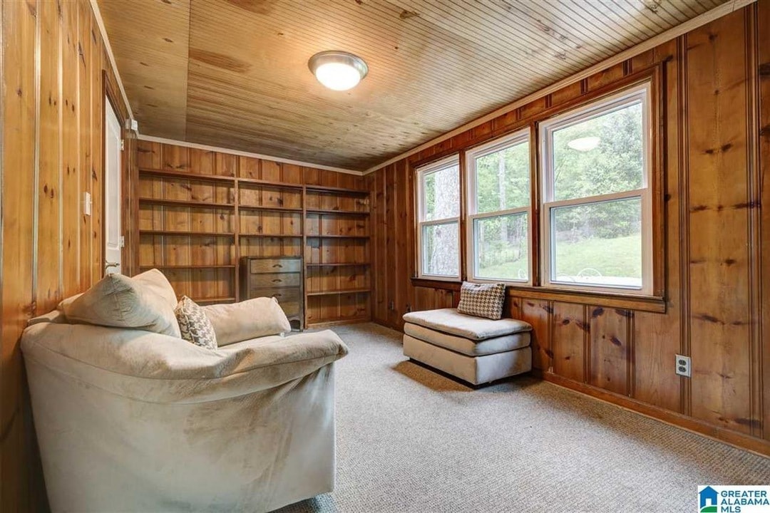 Back Sitting Room - 4785 7th Ct S