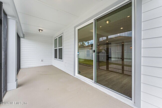 Building Photo - 12452 Royal Red Wy