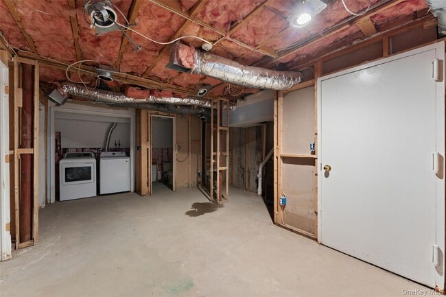Building Photo - 1 Clara Ct
