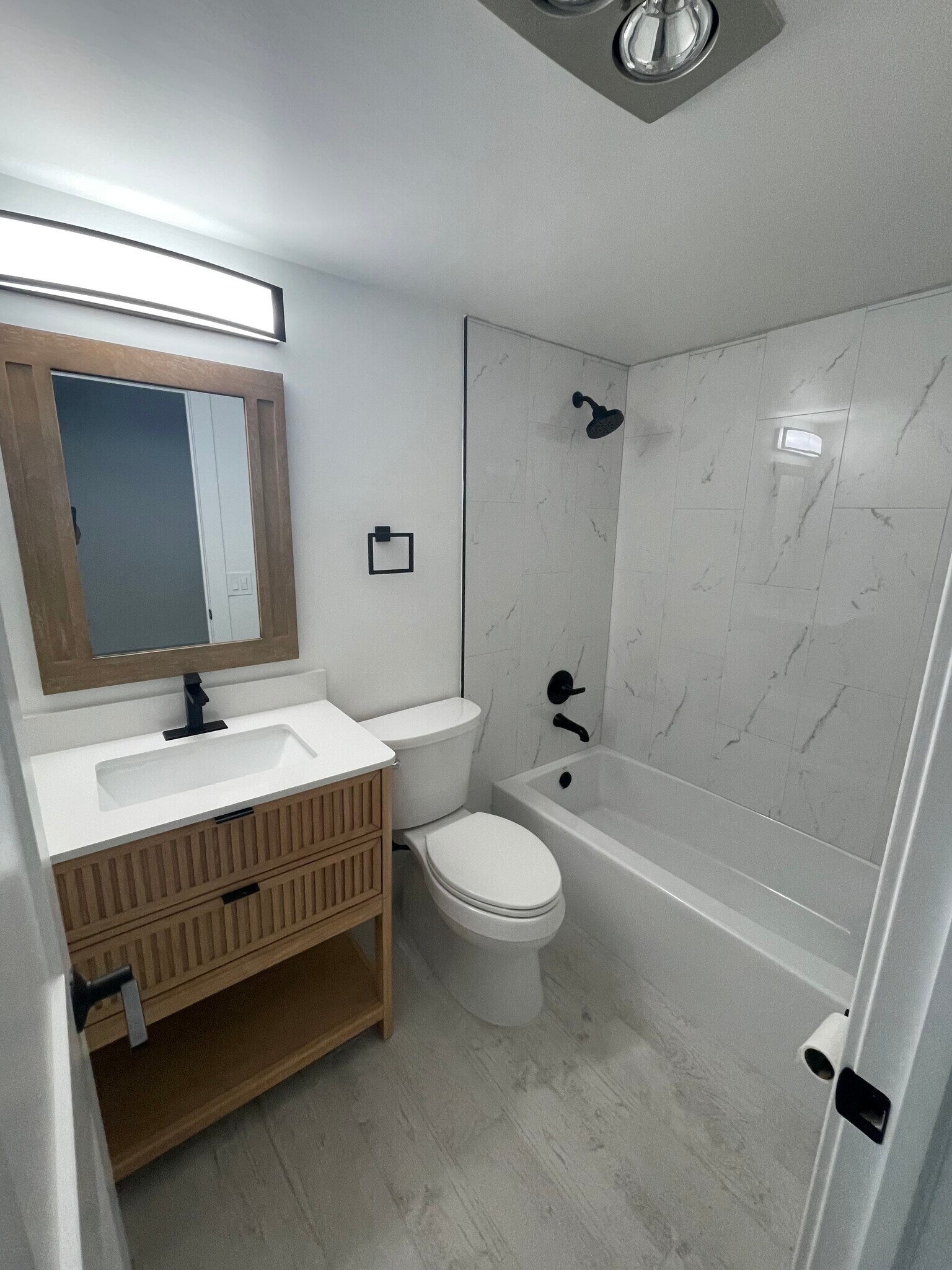 Building Photo - 300 Croton Ave