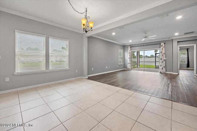 Building Photo - 13 Pantano Vista Way