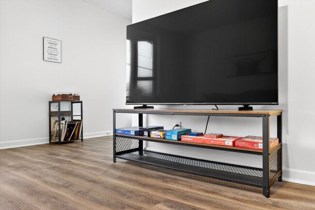 Building Photo - 146 W Felton Ave