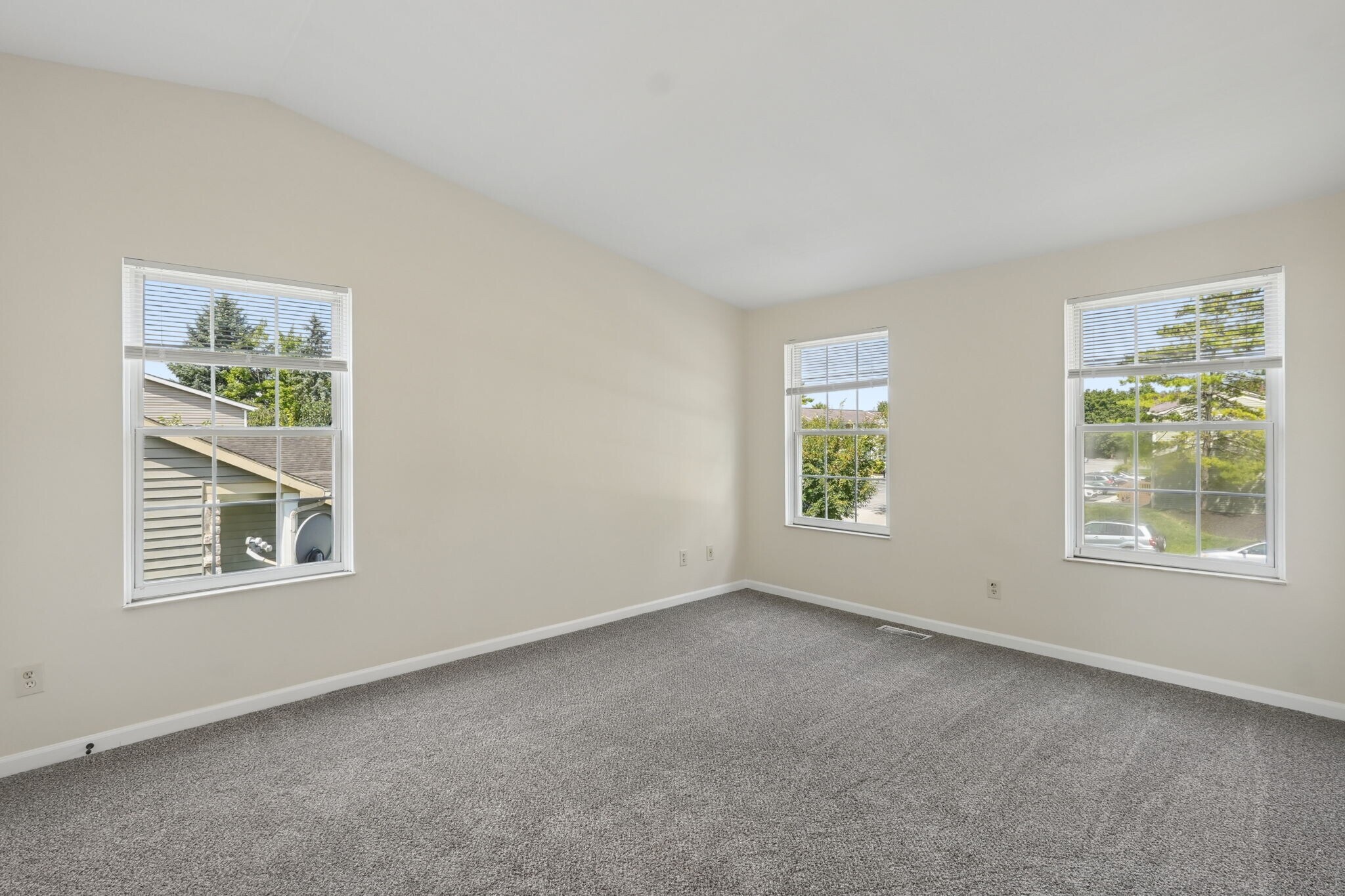 Building Photo - 4893 Springdale Blvd