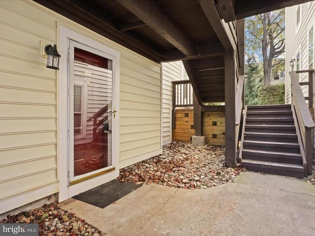 Building Photo - 10064 Oakton Terrace Rd