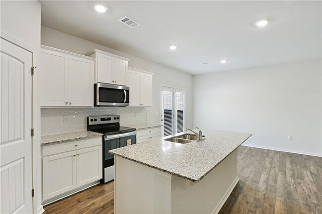 Building Photo - 70 Robinson Ridge