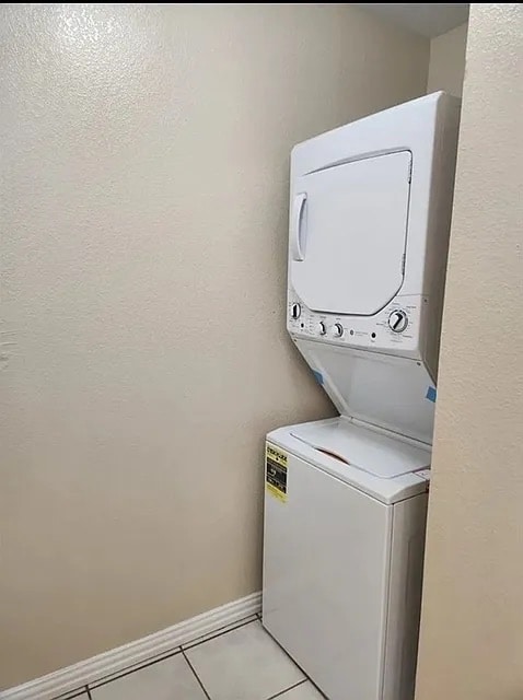 Building Photo - Room in Duplex on Chestnut Ln