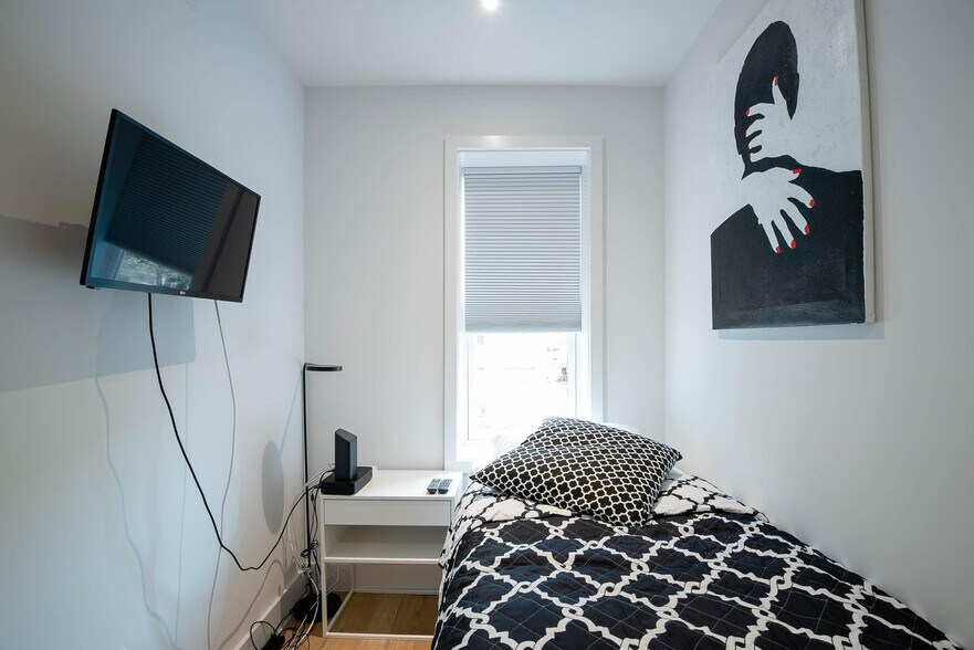 Building Photo - 1804 S Street Northwest-GO ID650P