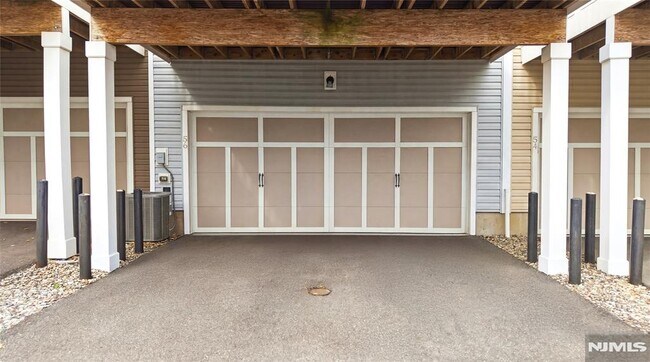 Building Photo - 56 Wesmont Drive