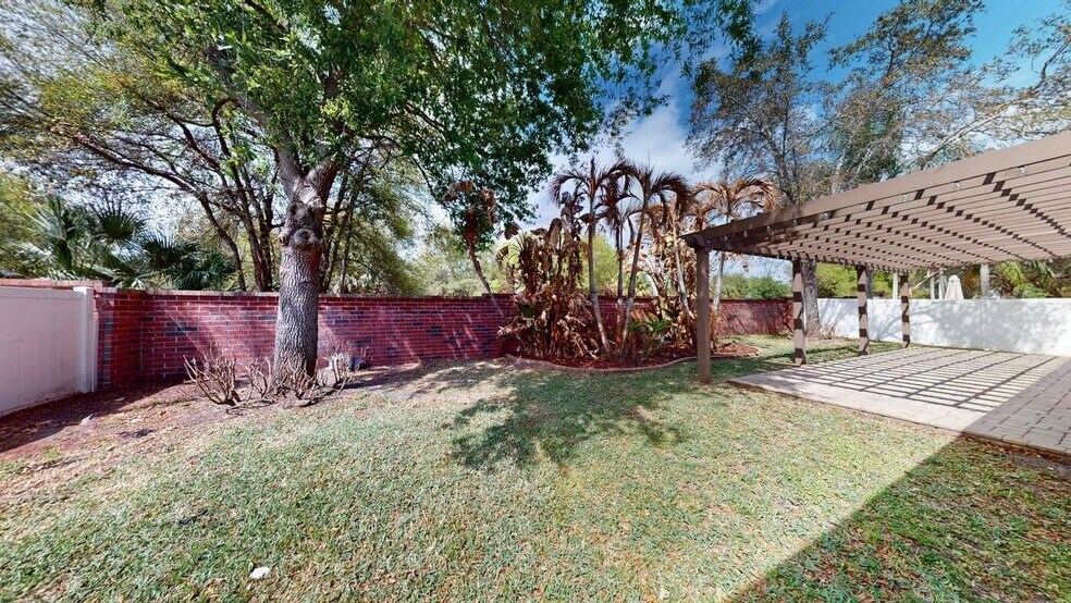 Building Photo - 5108 Legacy Oaks Dr