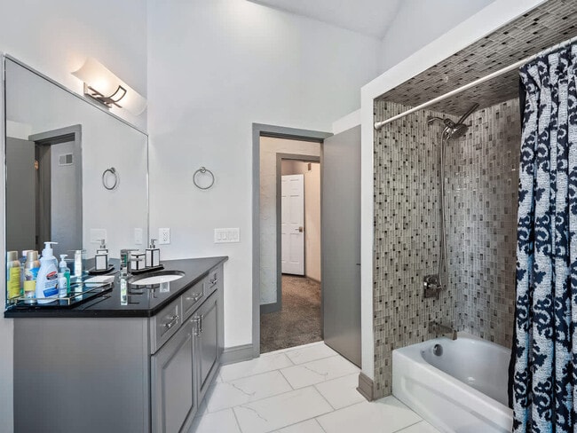 Building Photo - 117 Partridge Ln