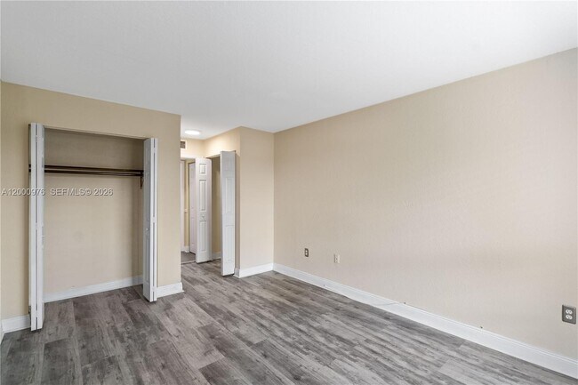 Building Photo - 9441 SW 76th St