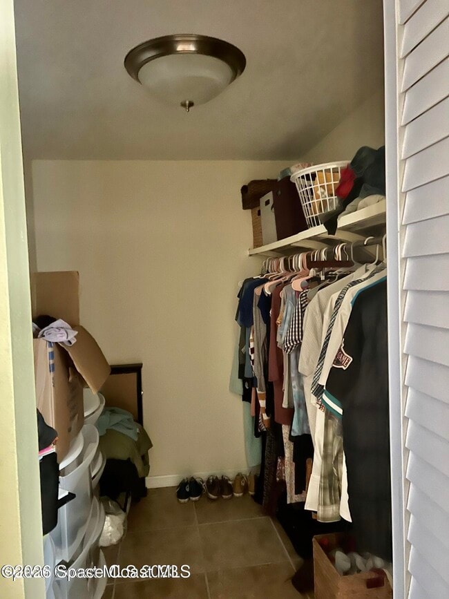 Building Photo - 8707 Bay Ct