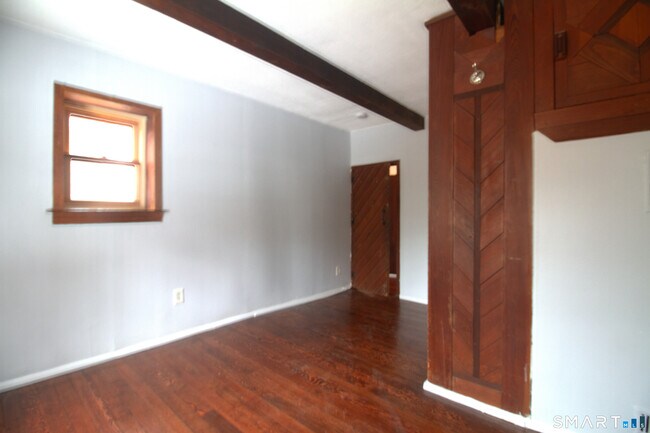 Building Photo - 21b Hoydens Hill Rd