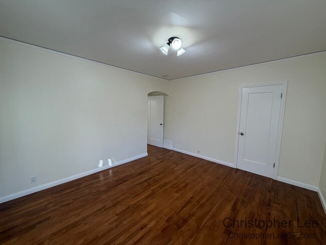 Building Photo - 185 Eucalyptus Dr