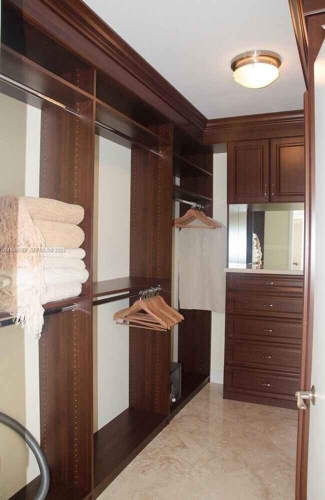 Building Photo - 17201 Collins Ave