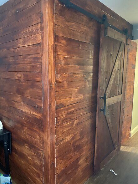 Building Photo - 1858 Nekoma Ct