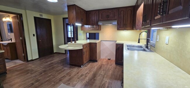 Building Photo - 9750 S Packerton Rd