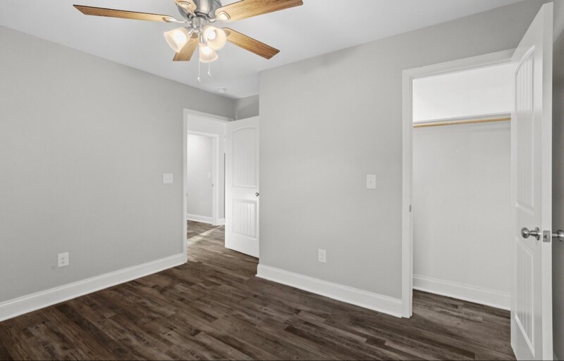 Building Photo - 809 Willeve Dr