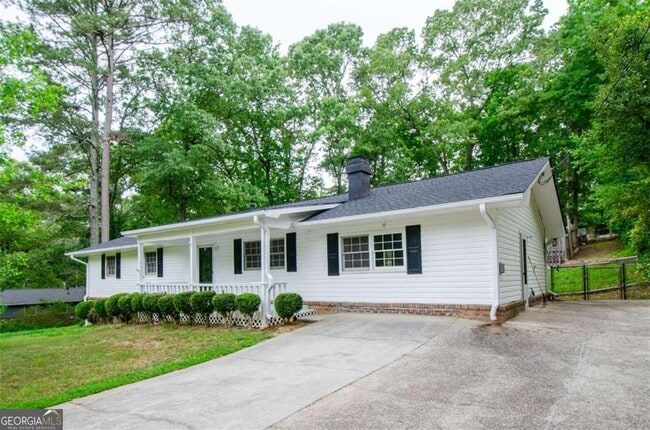 Building Photo - 2923 Bicentennial Dr SW