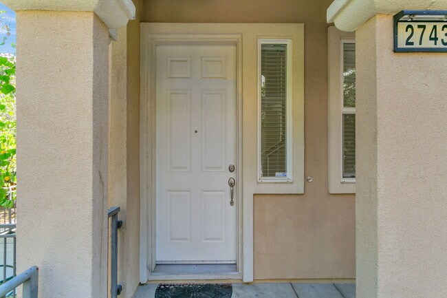 Building Photo - 2743 Corde Terra Cir