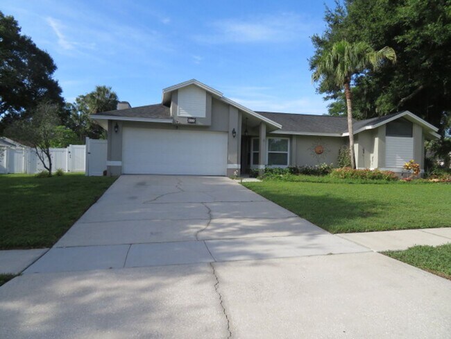 Building Photo - 839 Rosemere Cir