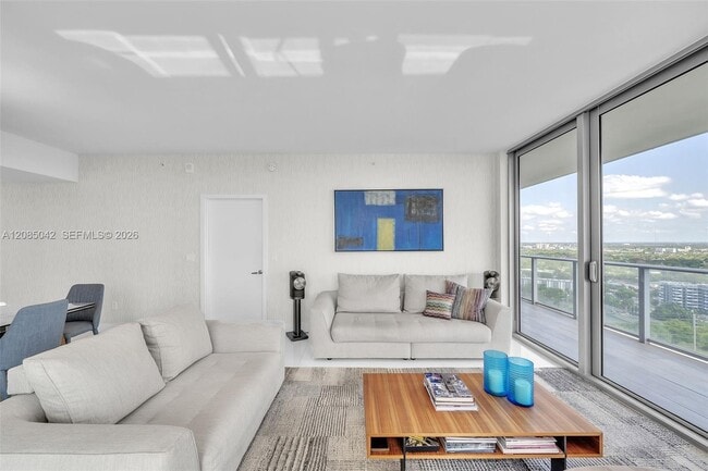 Building Photo - 16385 Biscayne Blvd