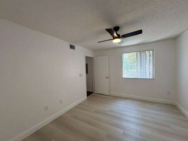 Building Photo - 100 Crestwood Ct N