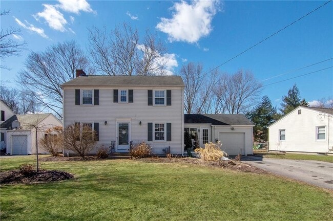 Primary Photo - 253 Fairfax Dr