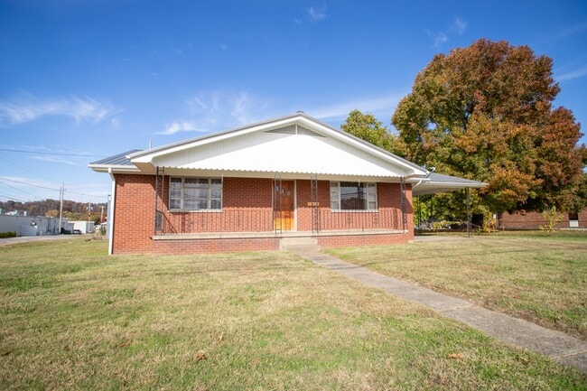 Building Photo - 1722 Washington Blvd