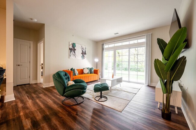 Building Photo - 7630 Solana Dr