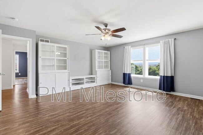 Building Photo - 371 Lookout Mountain Ct