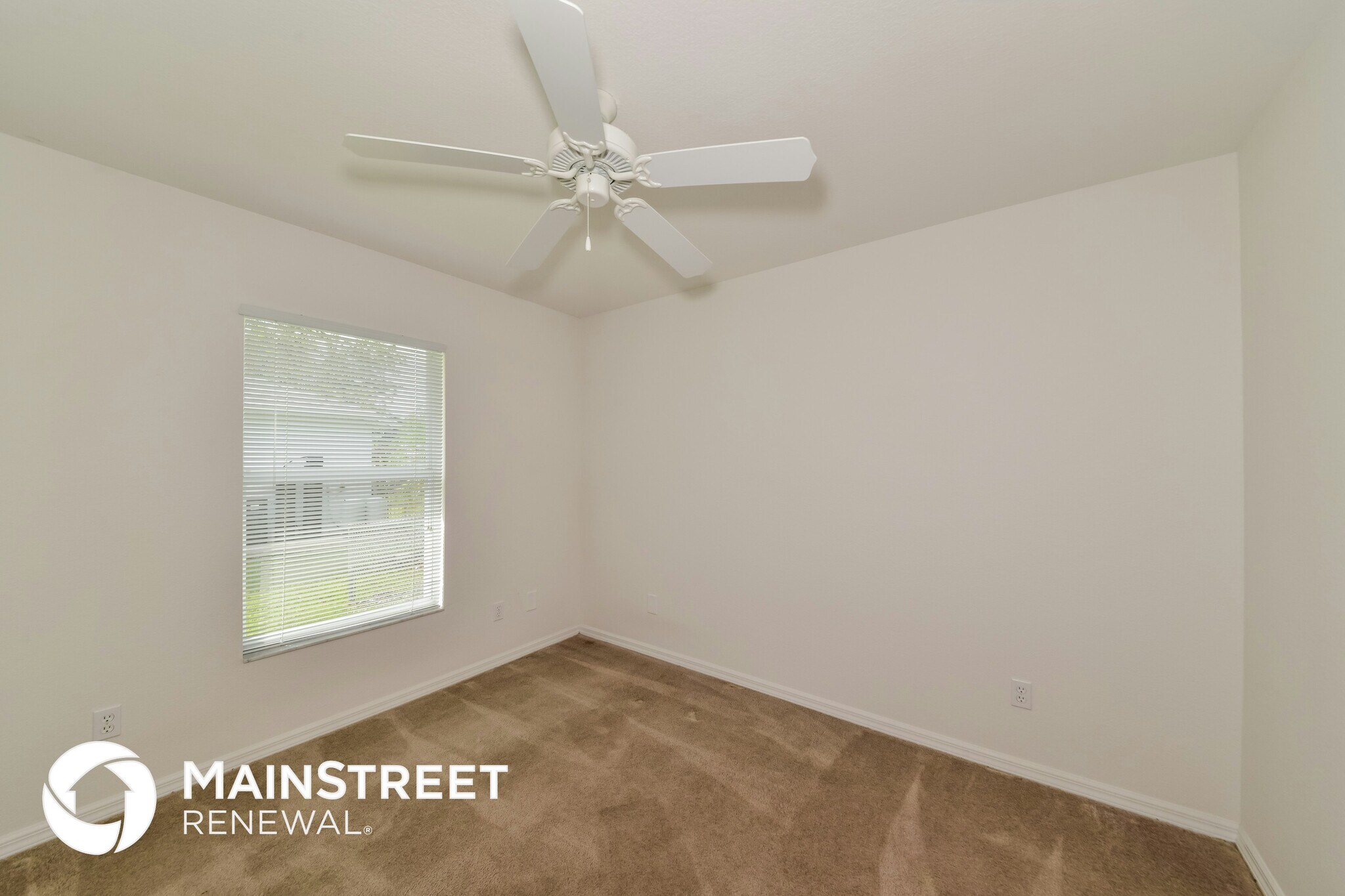 Building Photo - 3259 Toluca Terrace
