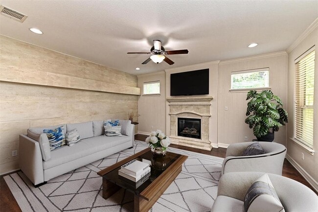 Building Photo - 12124 Terraza Cir