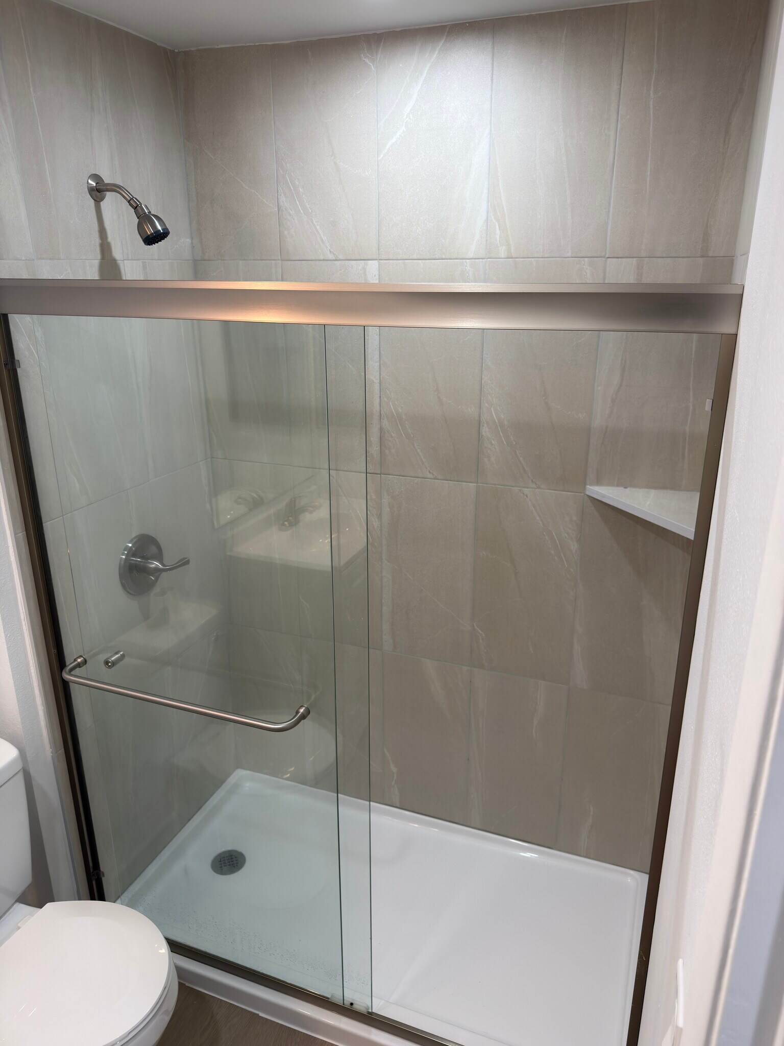 Building Photo - 5515 Canoga Ave