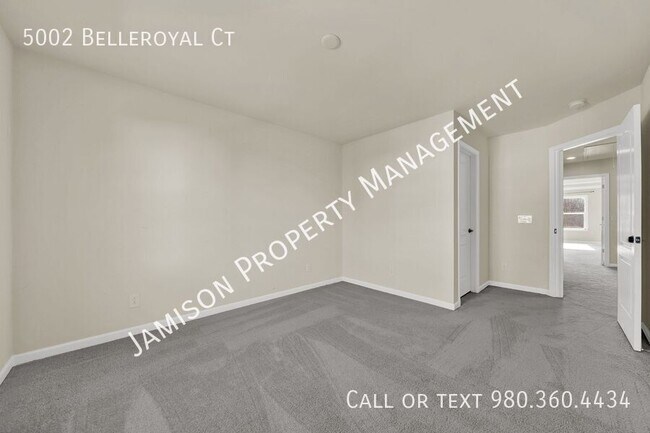 Building Photo - 5002 Belleroyal Ct