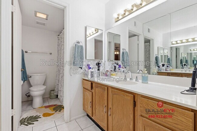 Building Photo - 8344 N 21st Dr
