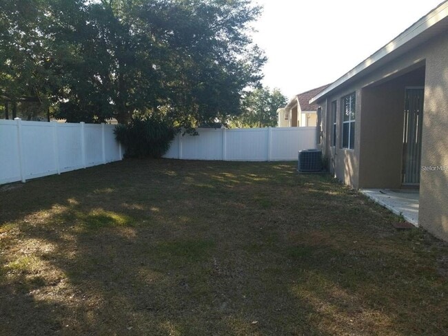 Building Photo - 5804 Justicia Loop