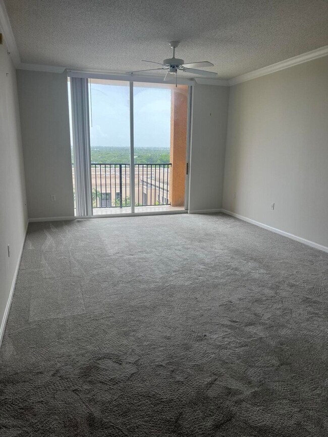 Building Photo - 651 Okeechobee Blvd