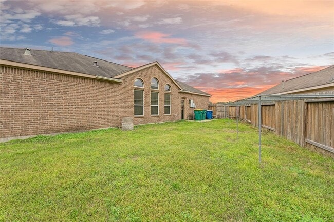 Building Photo - 2001 Garrison Court